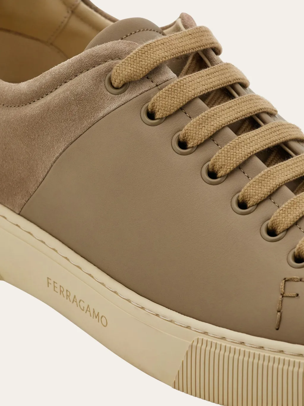 Low Cut Sneaker