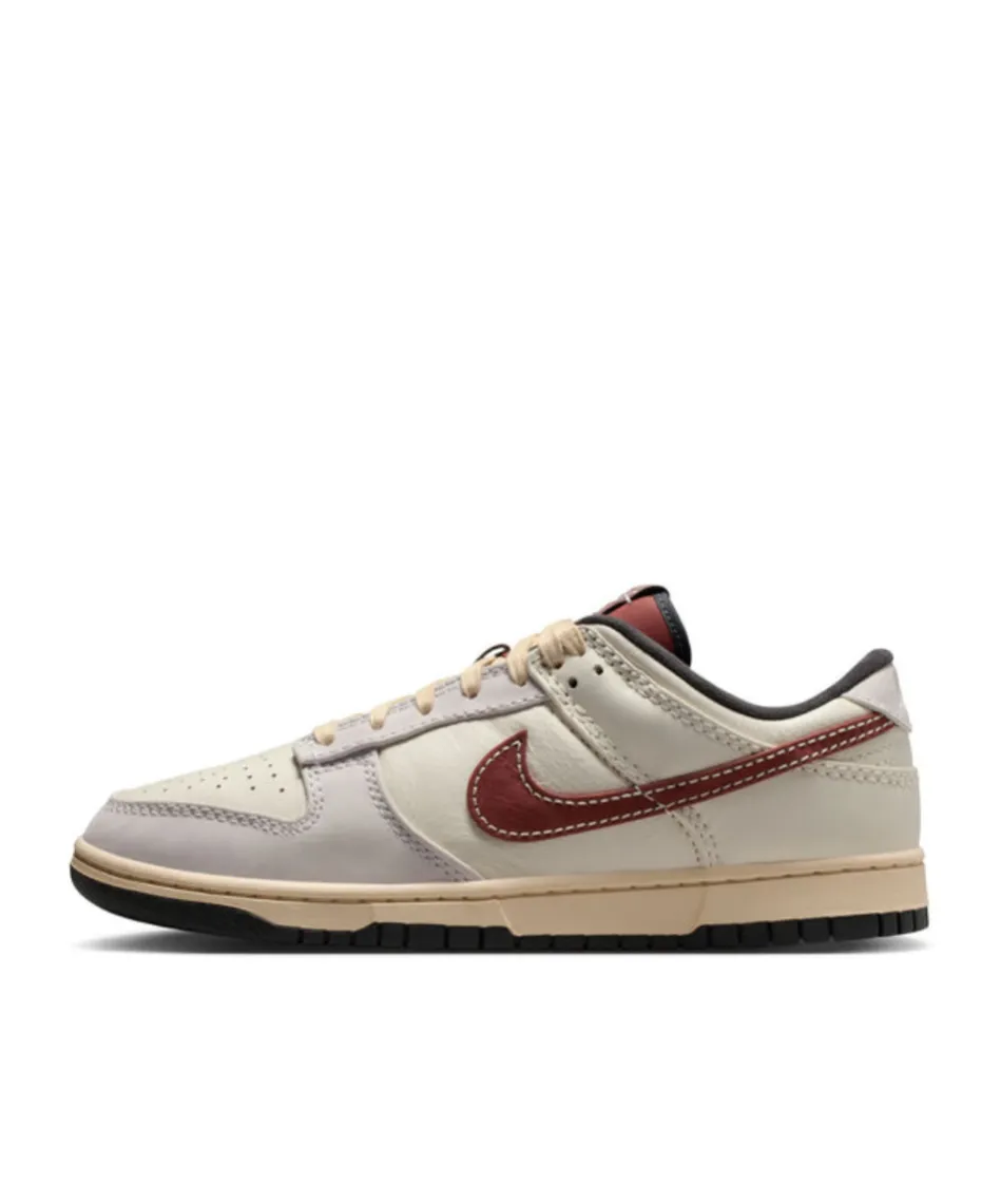 Dunk Low Lace-Up Sneakers