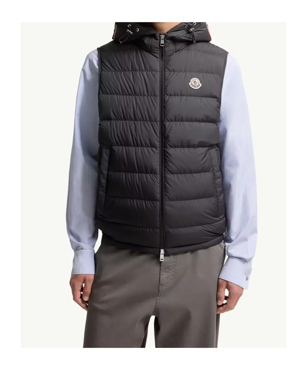 Moncler Logo Patch Zip-Up Hooded Gilet