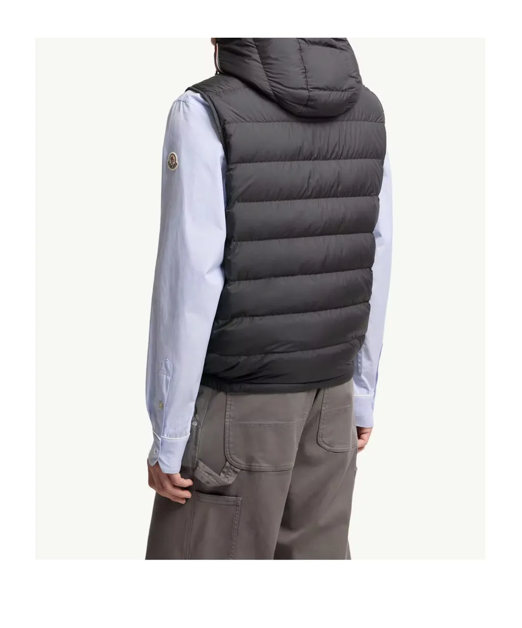 Moncler Logo Patch Zip-Up Hooded Gilet
