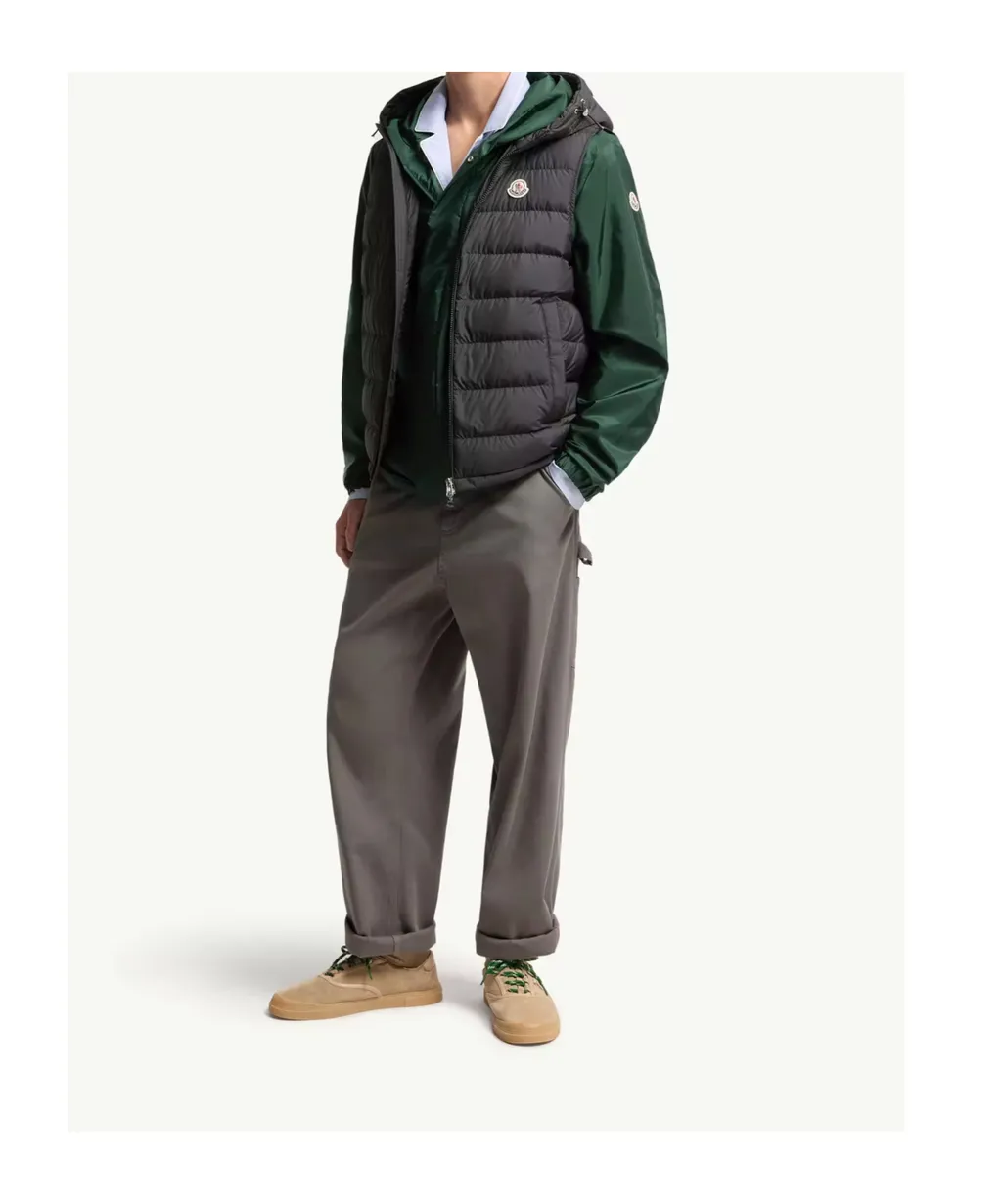 Moncler Logo Patch Zip-Up Hooded Gilet