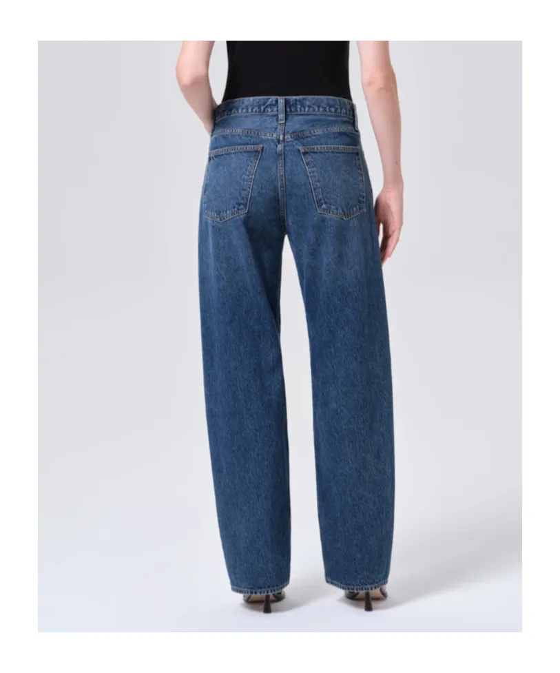 Button-Fastening Jeans