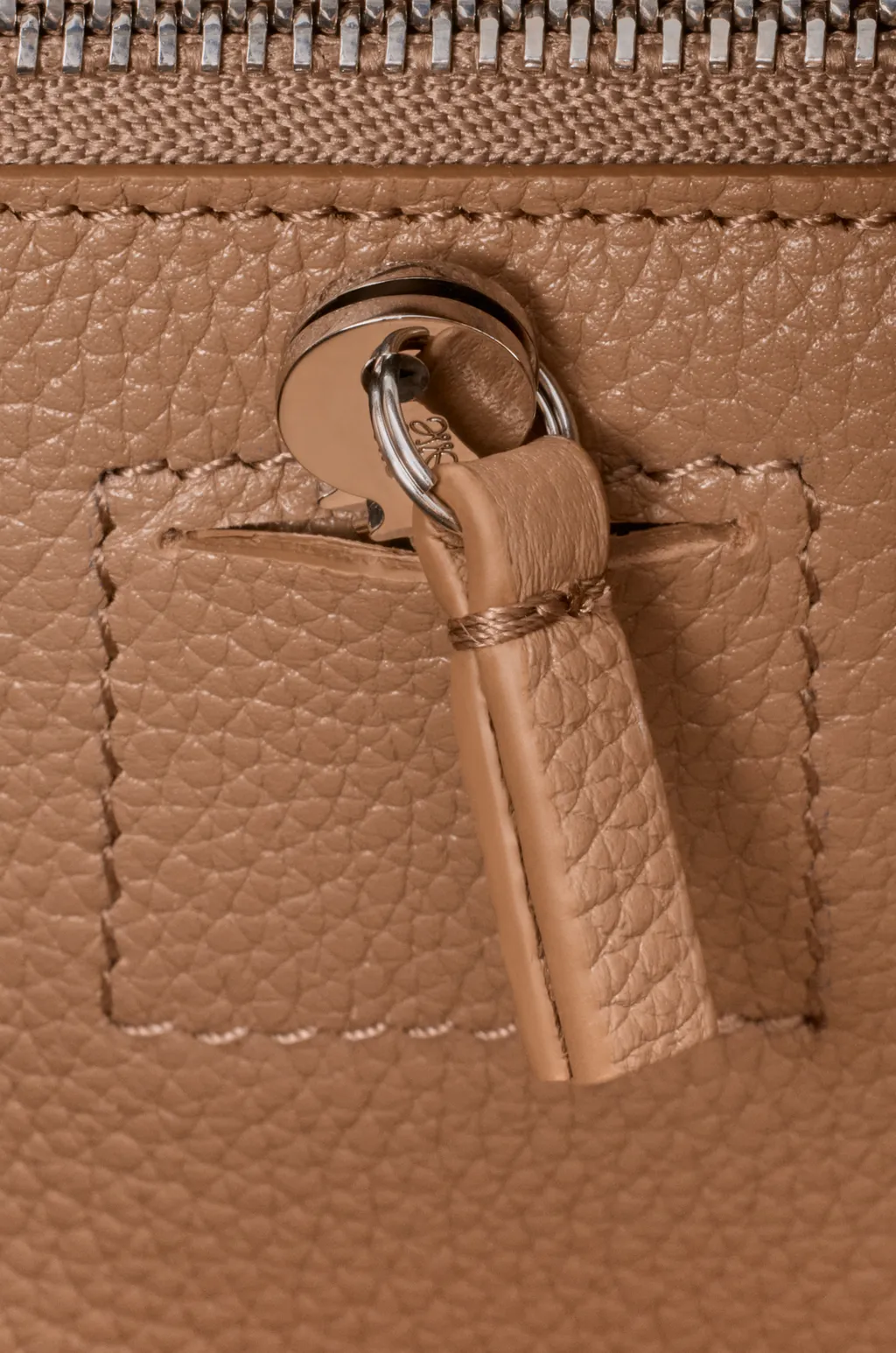Amazona 23 Bag In Soft Grained Calfskin