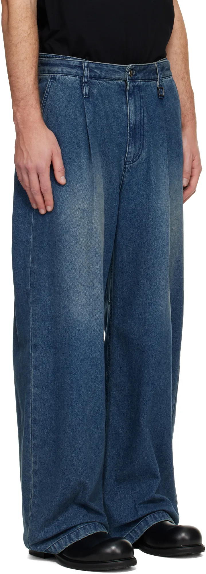 Belt-Loop Jeans
