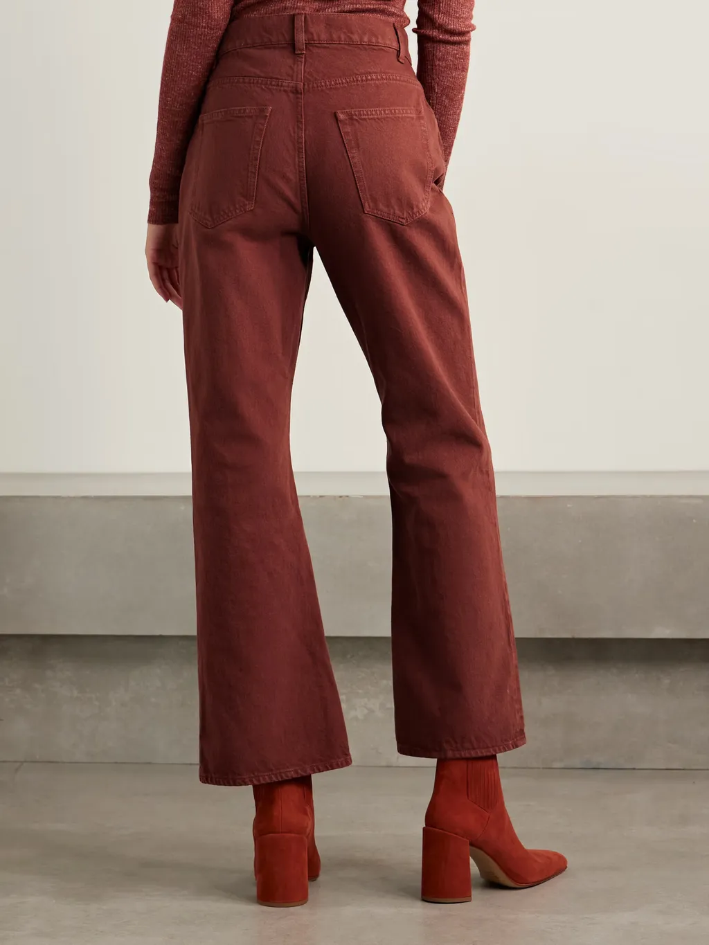 High-Waisted Jeans