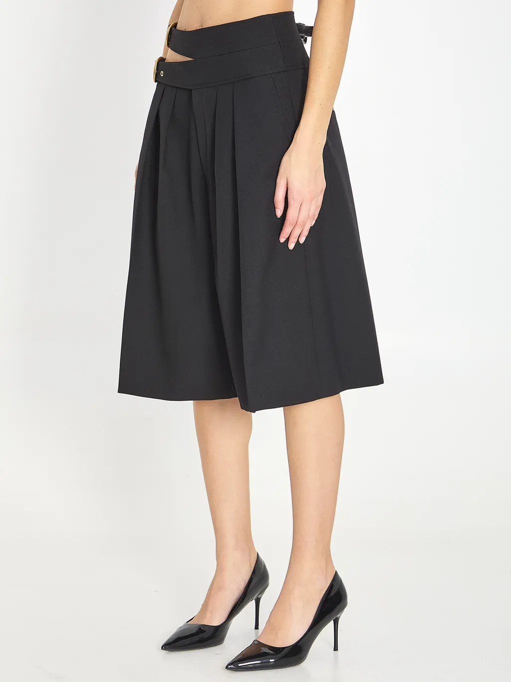 Chloé Double-Buckled Knee-Length Shorts