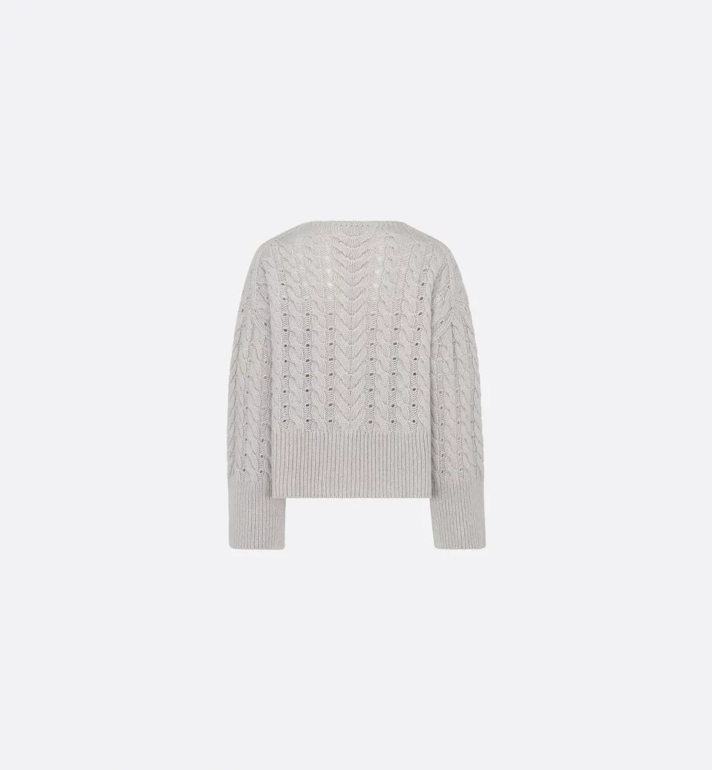 Long-Sleeved Knitwear
