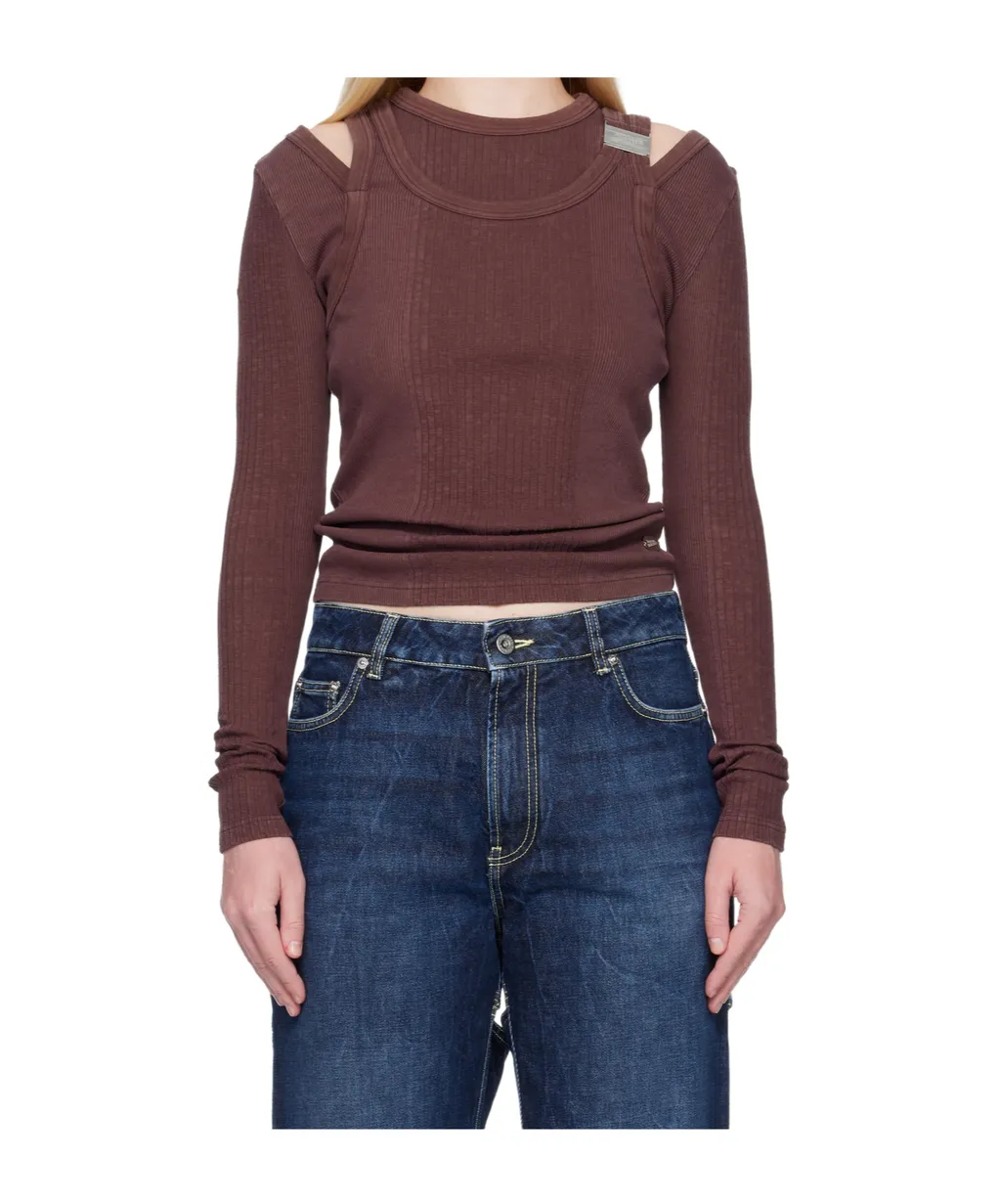 Burgundy Rib Cutout Fastener Top