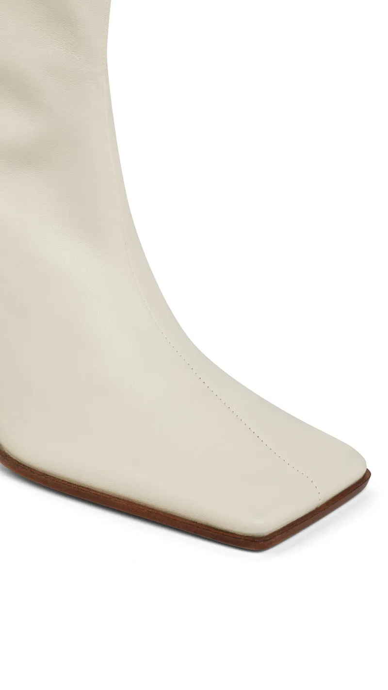 Soft Square Boots In Leather