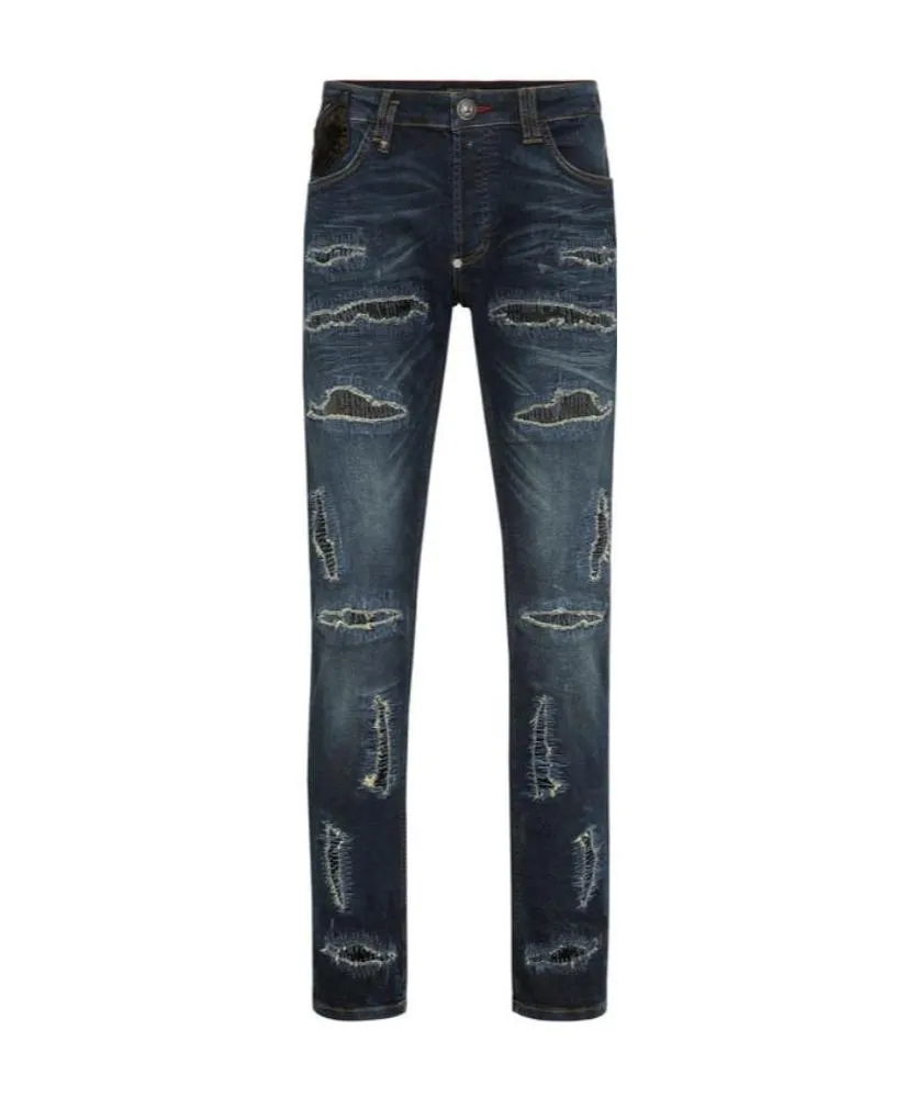 Belt-Loop Jeans