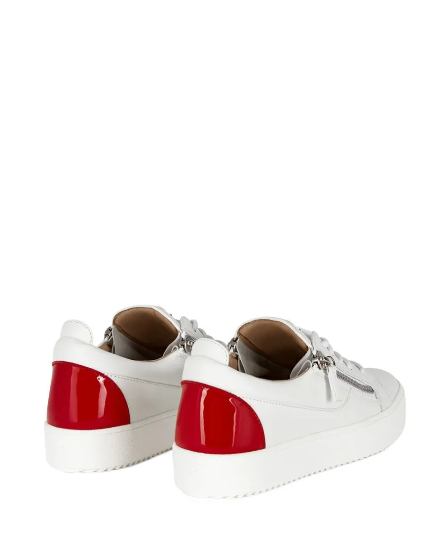 Logo Sneakers