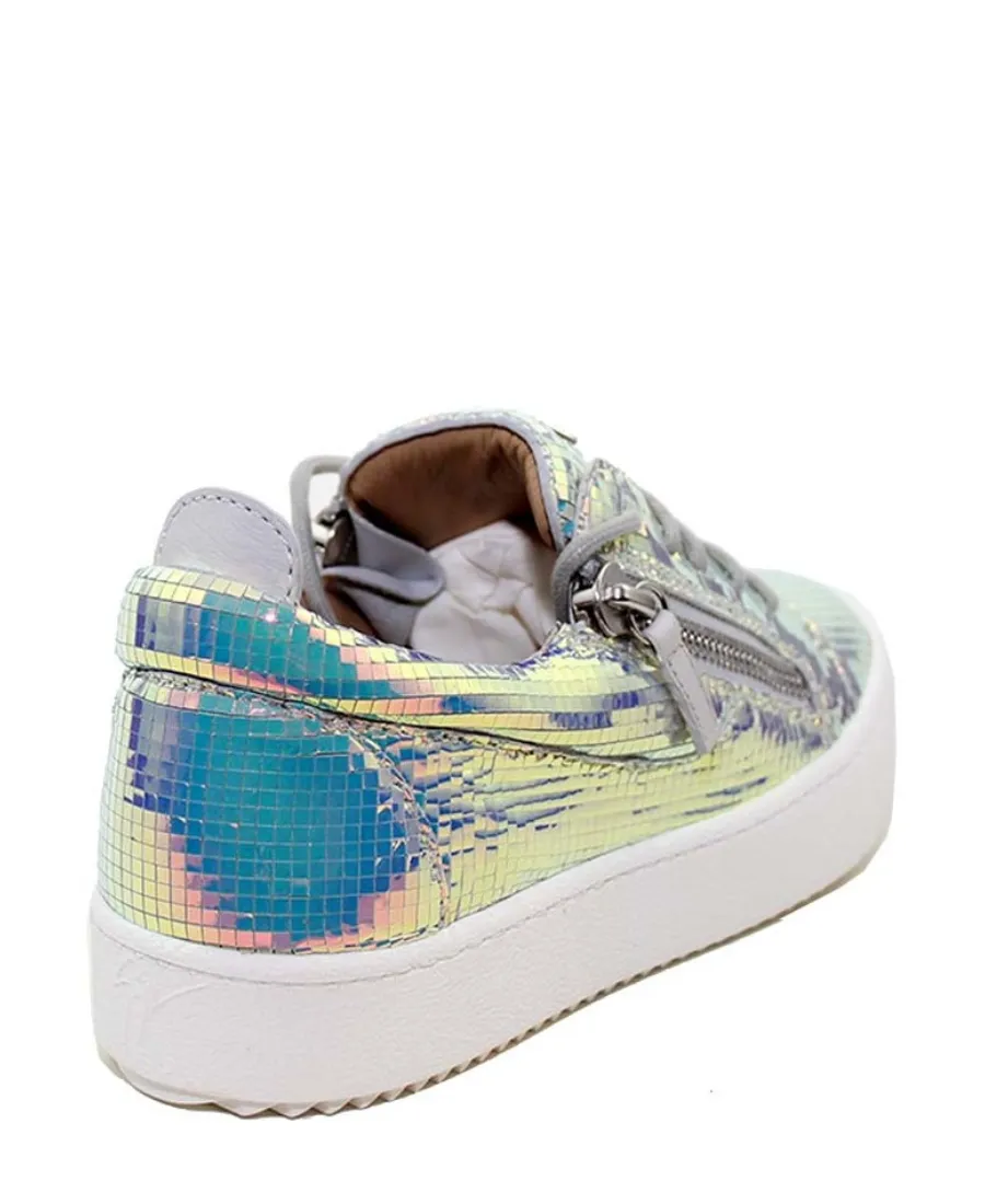 Gloss Low-Cut Skate Shoes