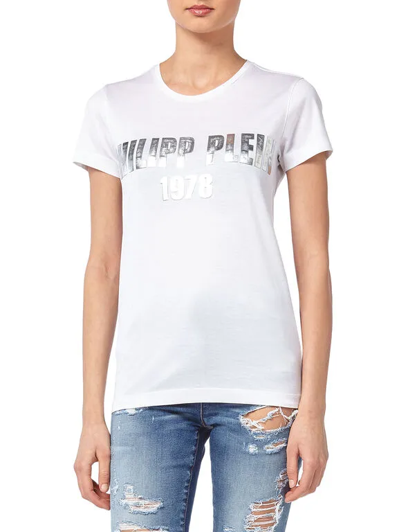 Logo Details T-Shirt