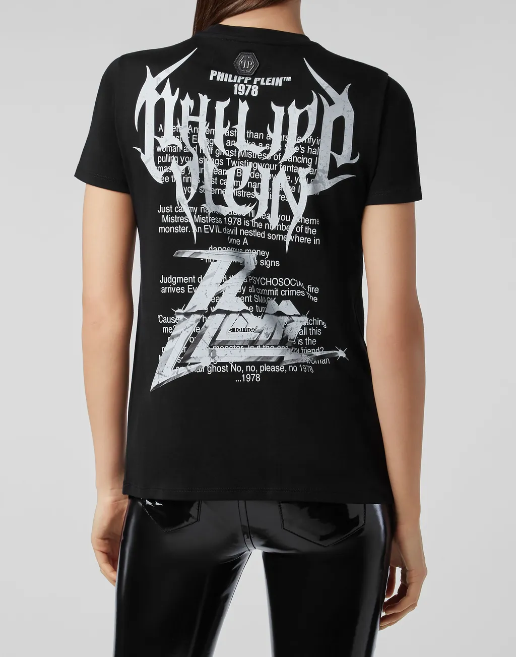 Logo Details T-Shirt