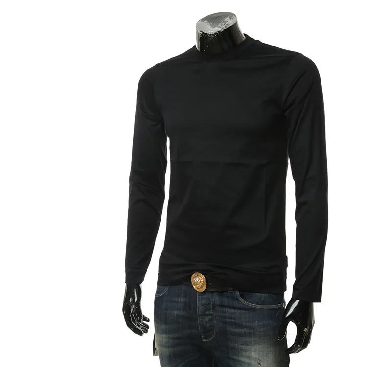 Close-Fitting T-Shirt