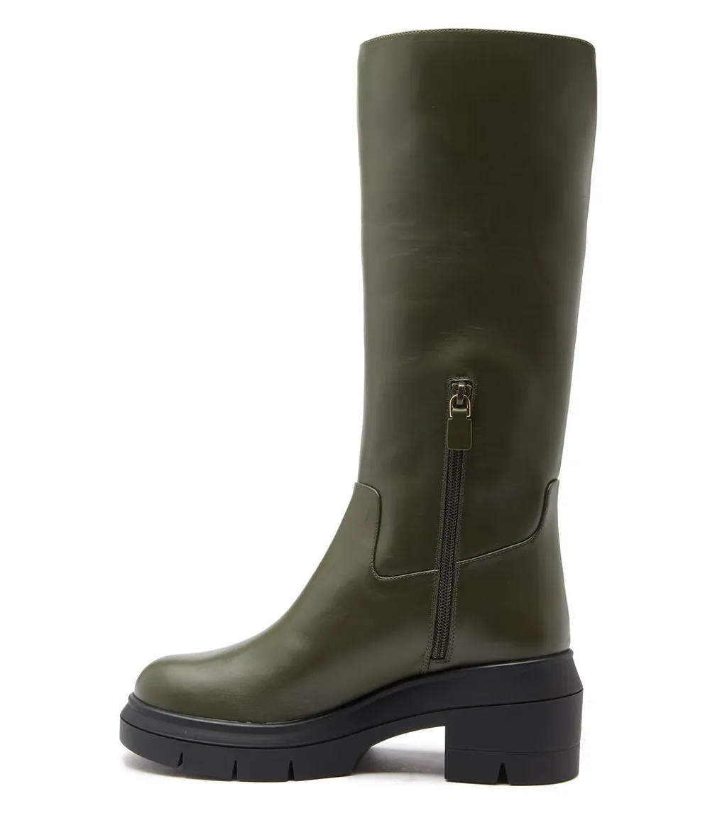Round Toe Boots