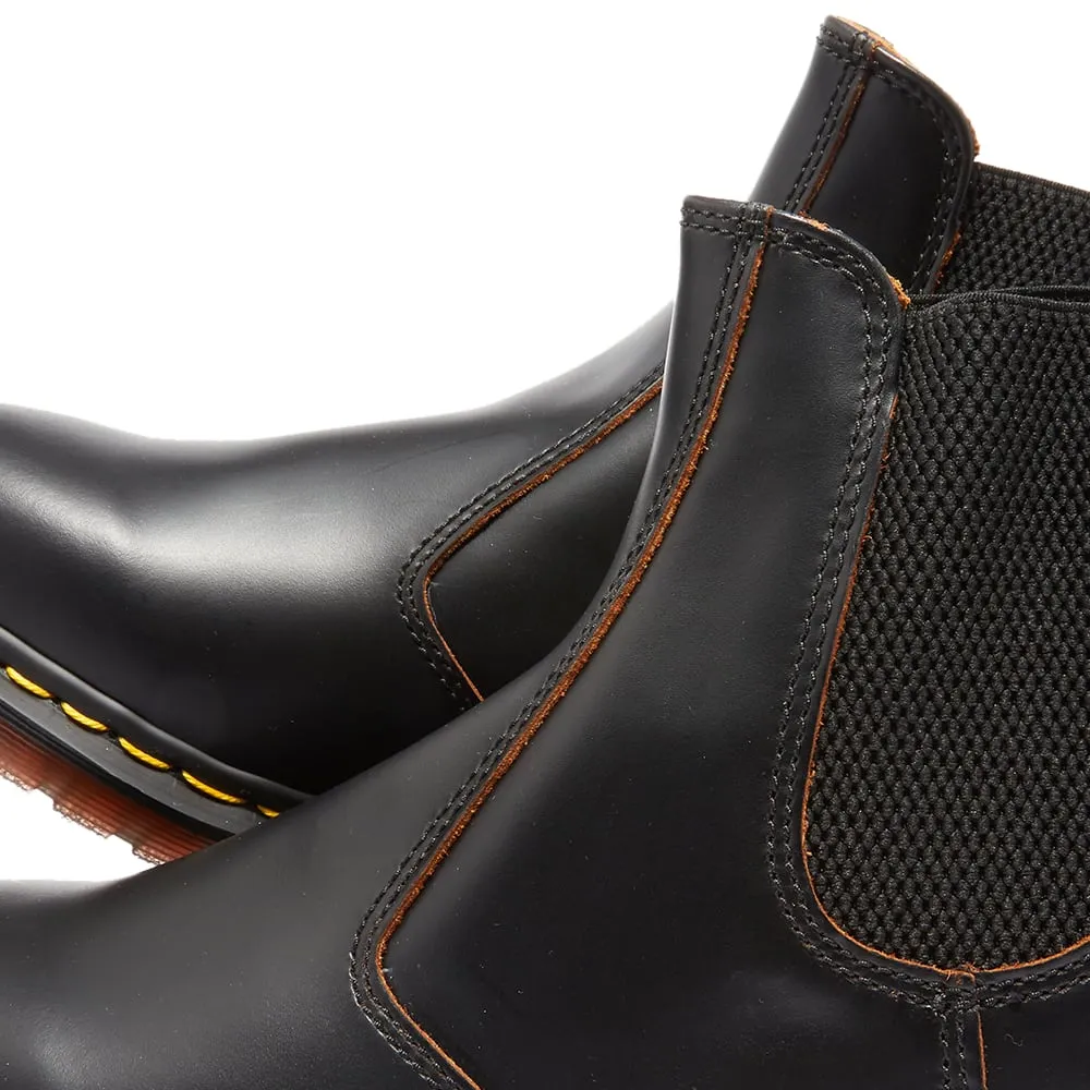 Logo Boots
