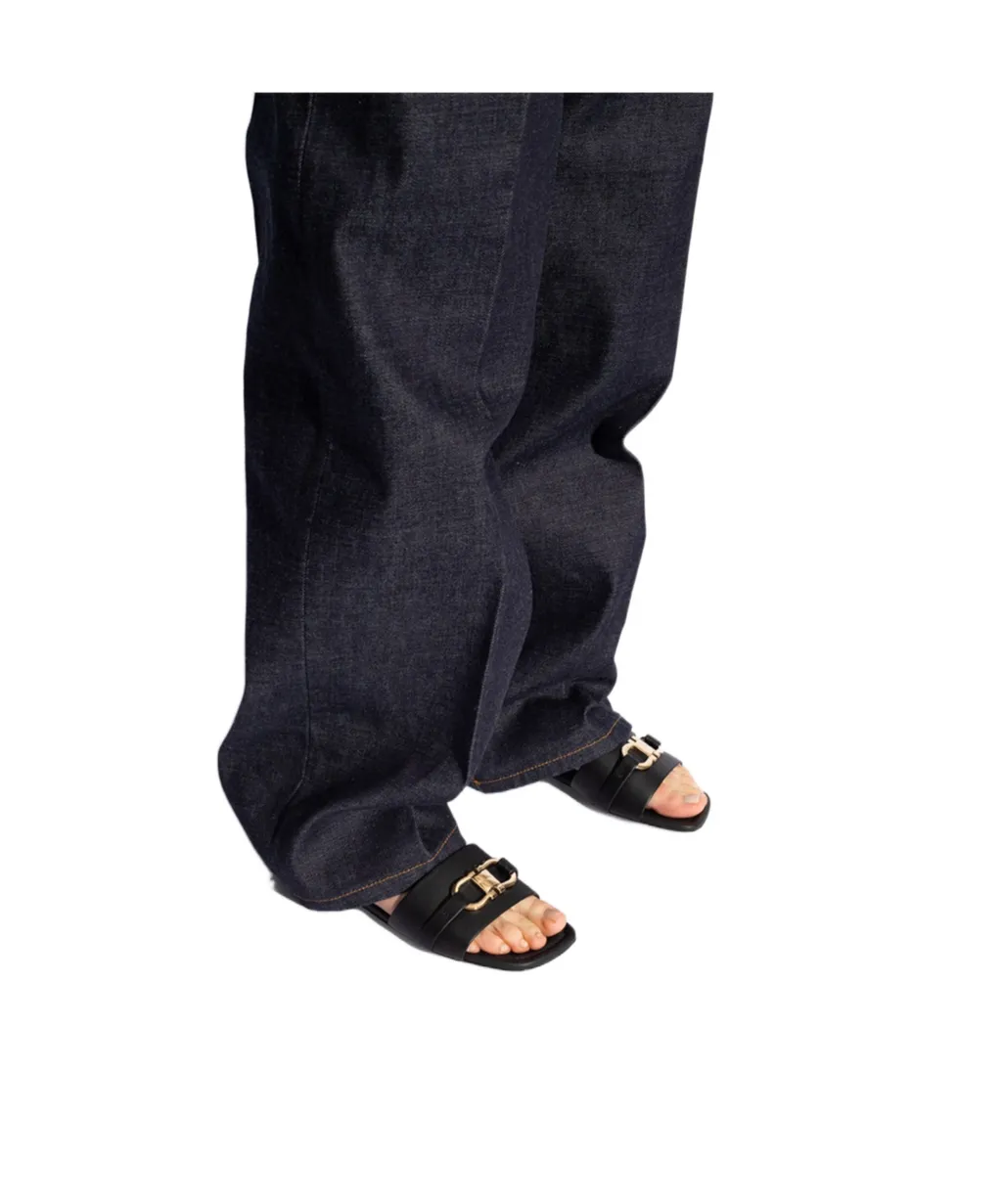 Open-Toed Slippers