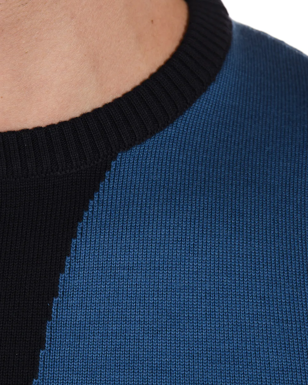 Pattern Jacquard Round-Neck Pullover