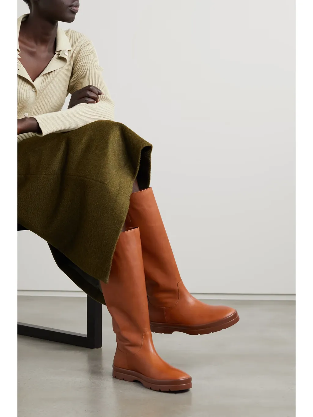 Round Head Boots