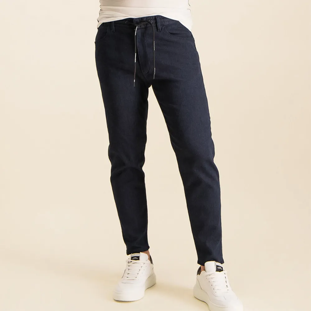 Pocket Design Tapered Jeans