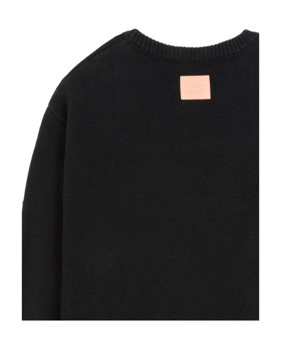 Black Long-Sleeved Pullover