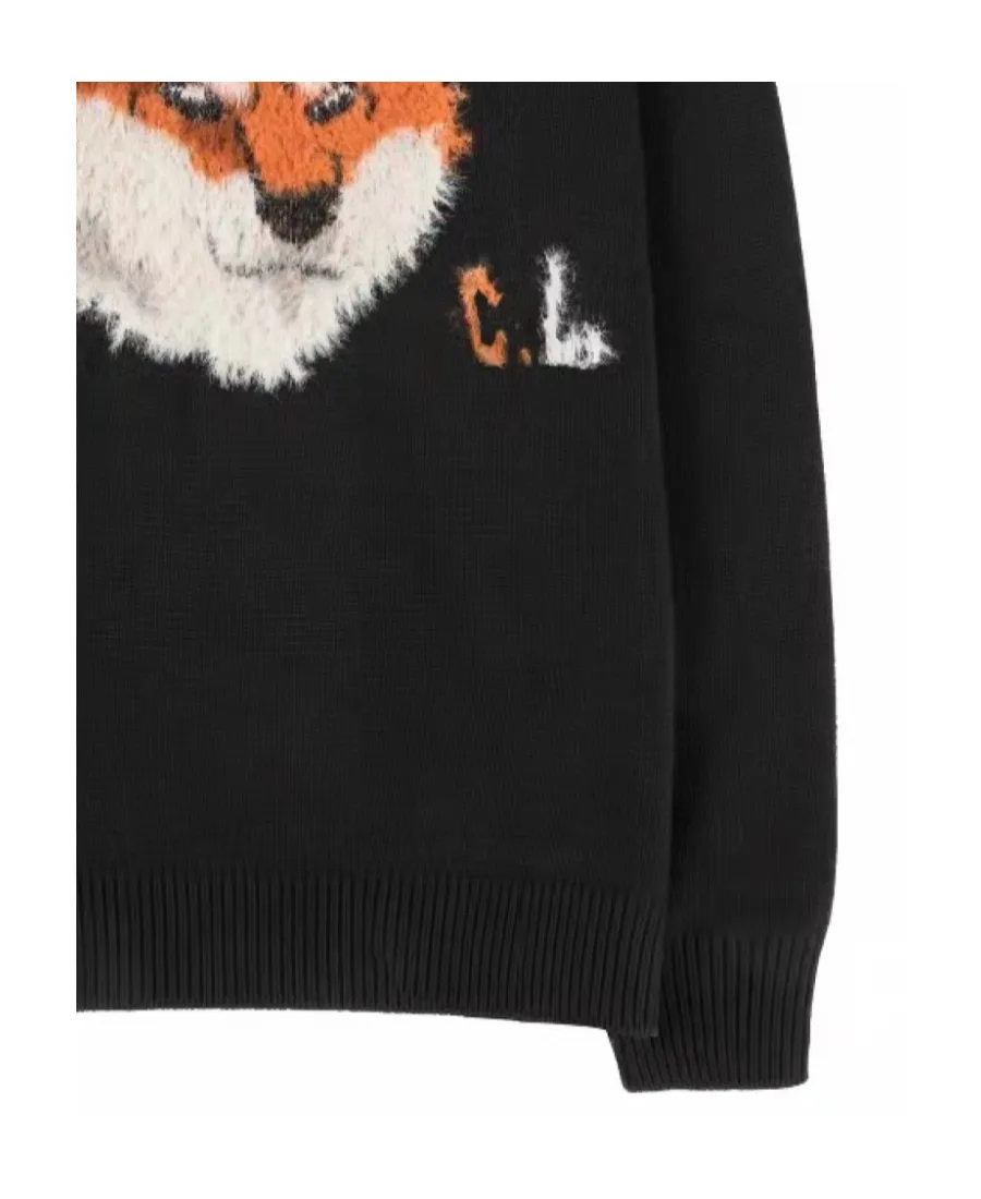 Black Fox Pattern Pullover