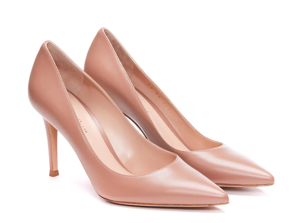 Gianvito Rossi Pointed Toe High Heeled Pumps