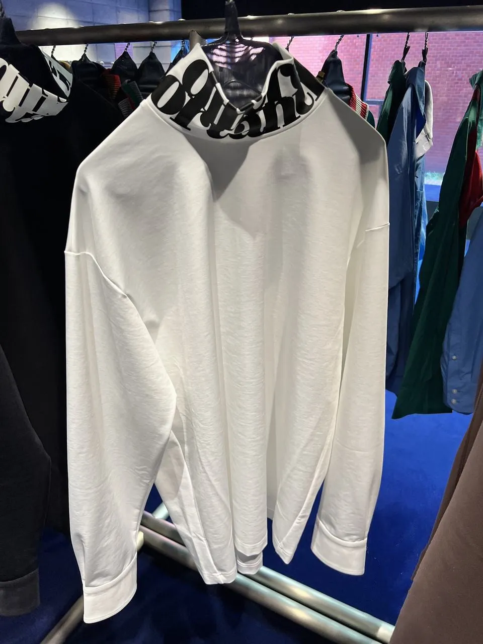 High-Collar Long-Sleeved T-Shirt