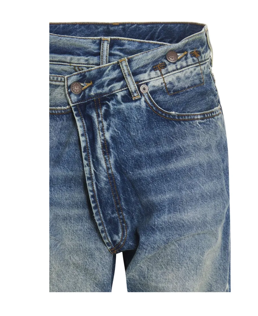 Straight Jeans
