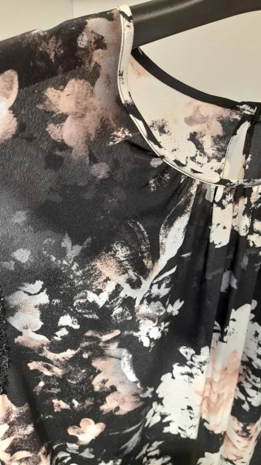 Short-Sleeved Blouse