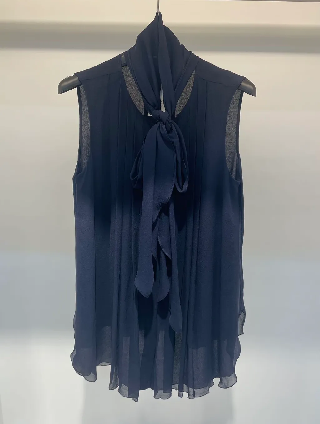 Sleeveless Shirt