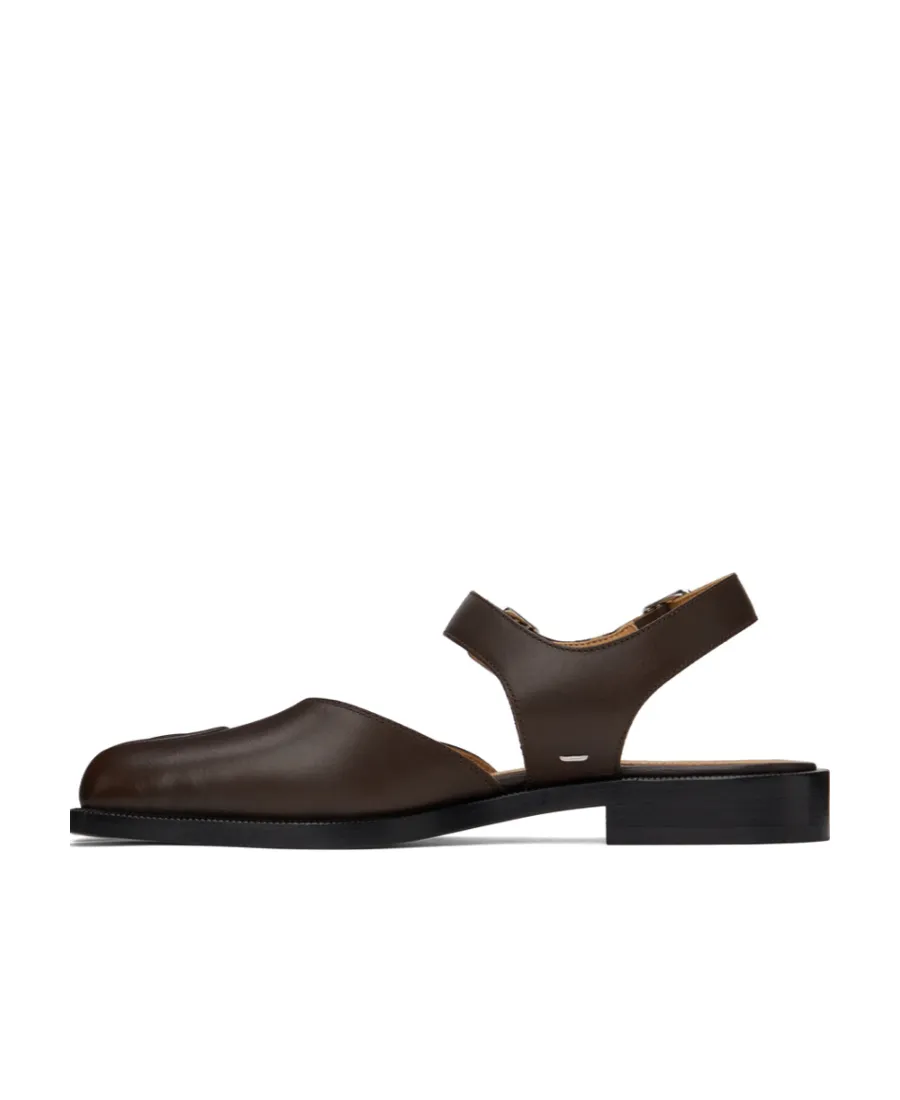 Logo Shoes With Bare Heels