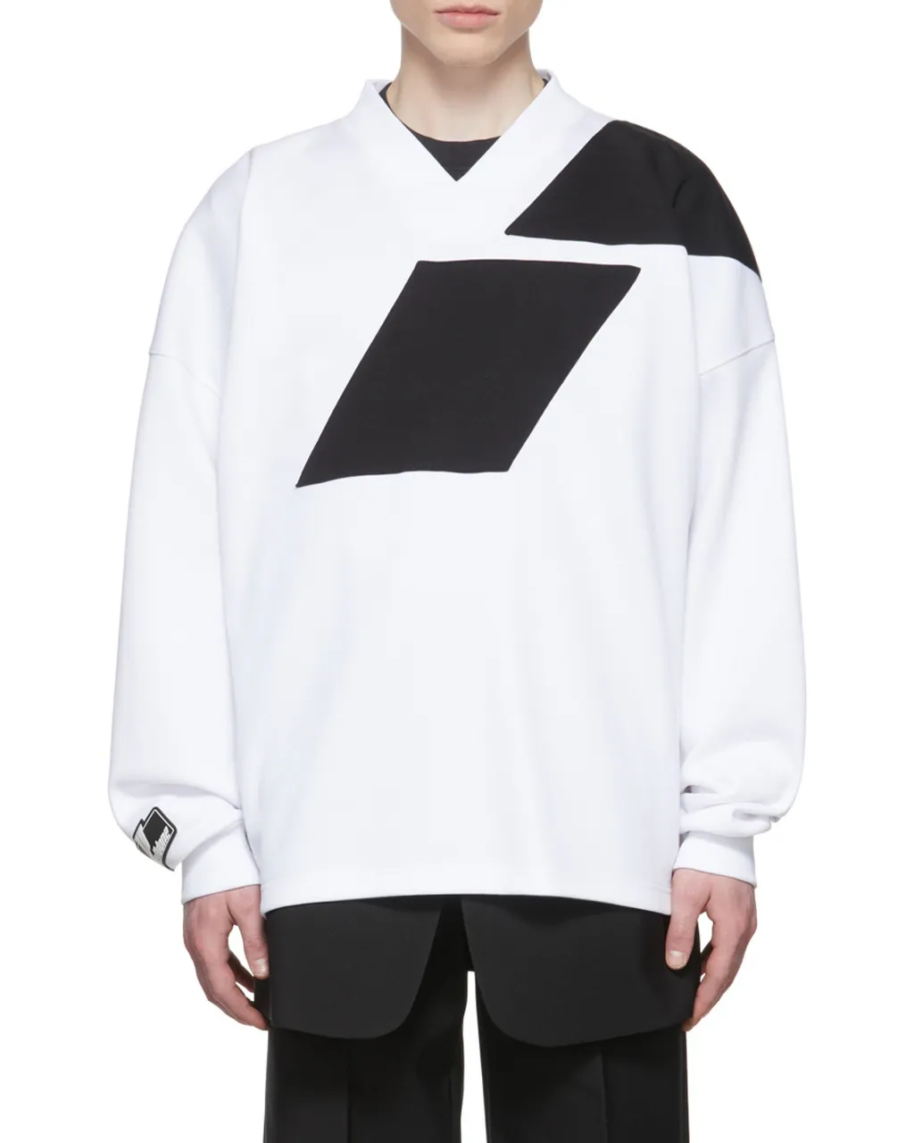 V-Collar Color Long-Sleeved T-Shirt