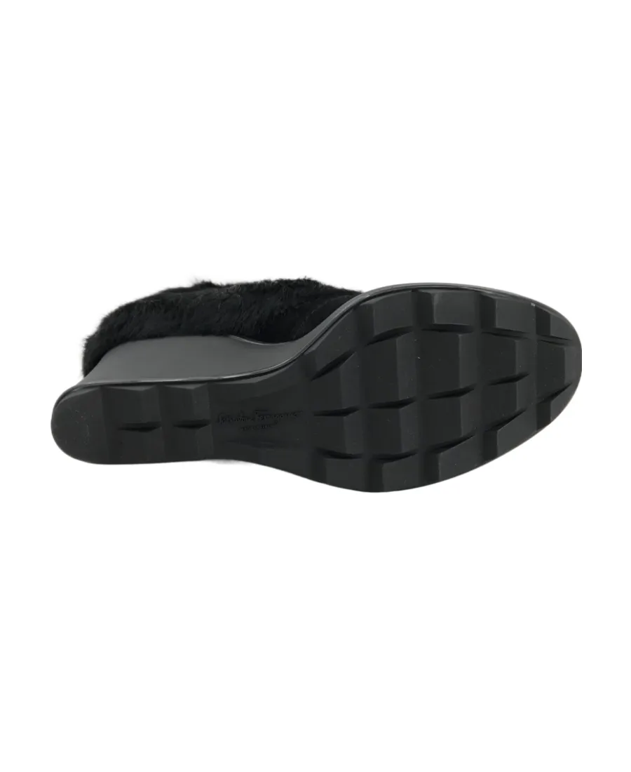Logo Boots