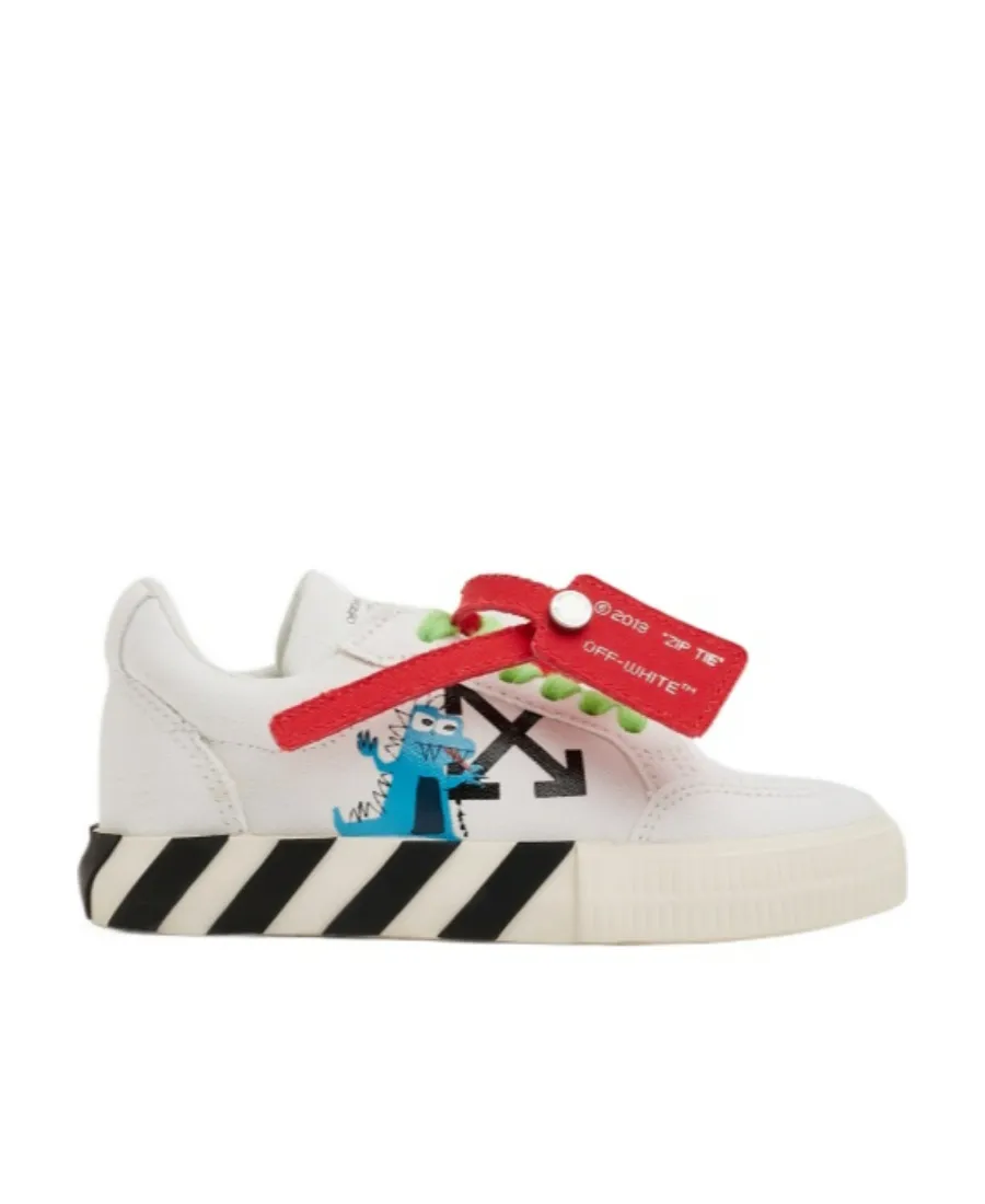 Logo Details Casual Sneakers