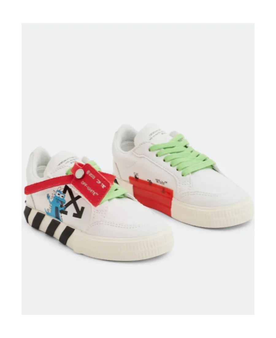 Logo Details Casual Sneakers