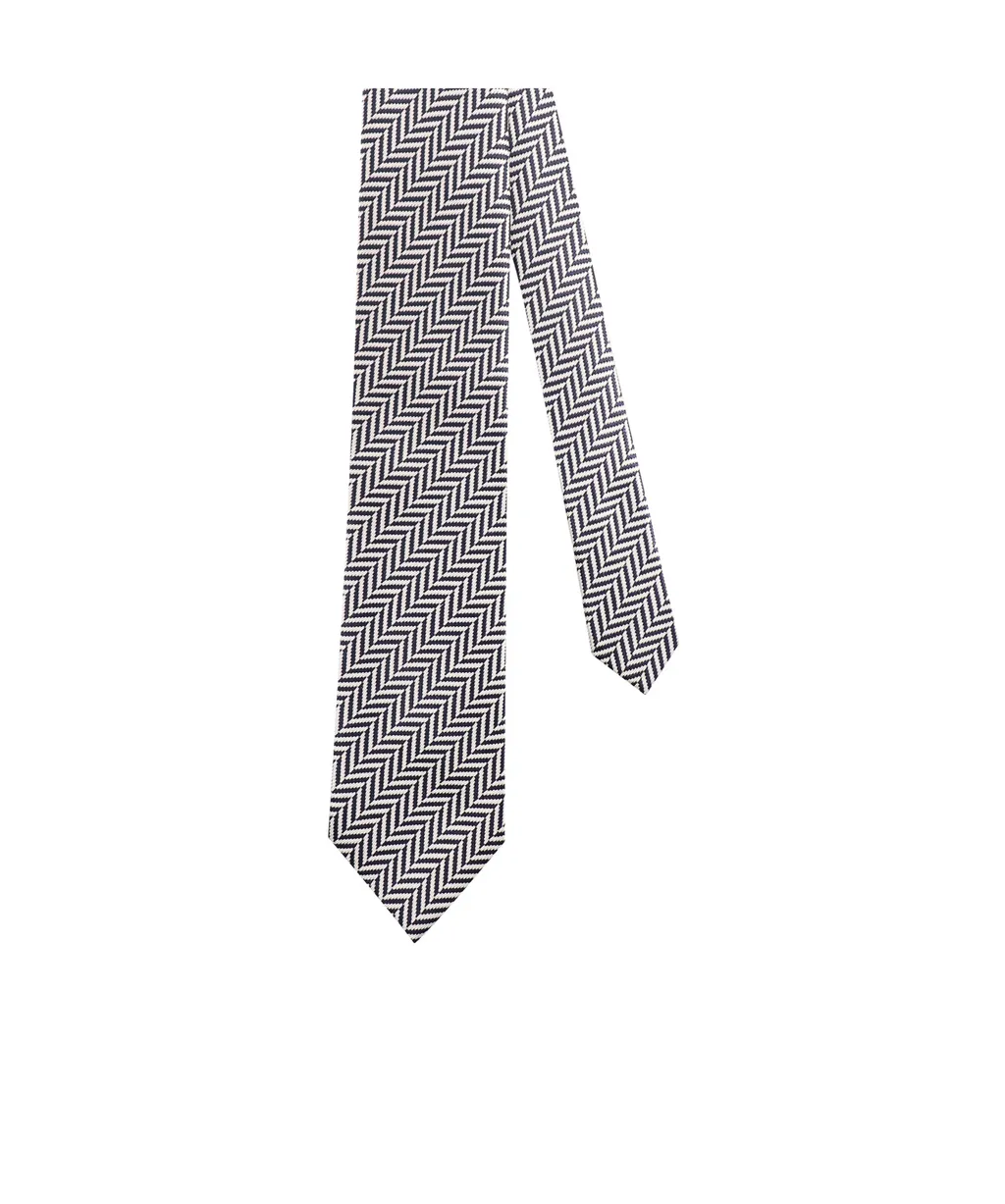 Pointed Tie