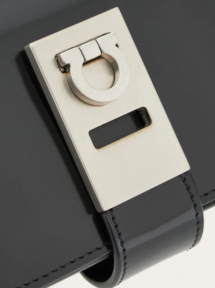 Logo Clip