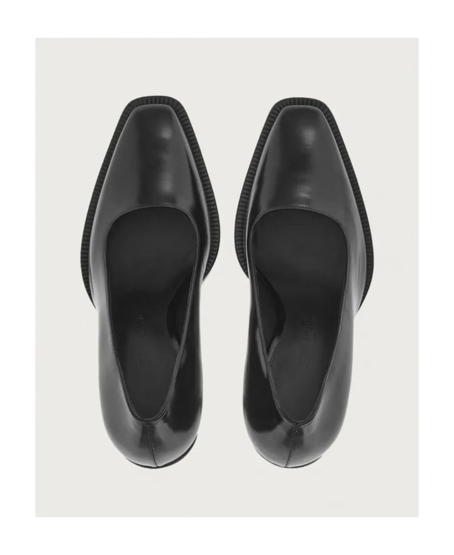Salvatore Ferragamo Shaped Pointed-Toe Pumps