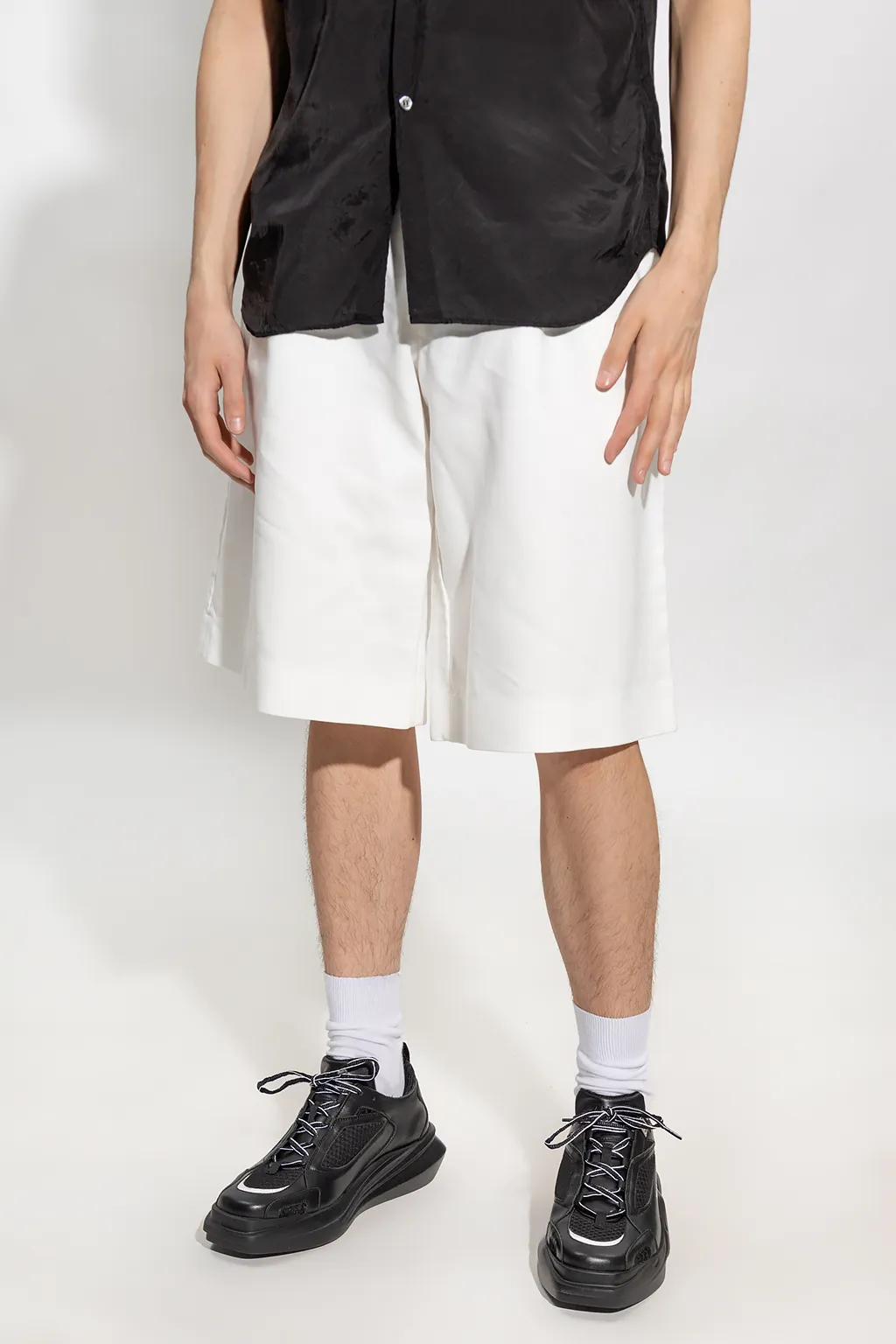Pleated Wide-Leg Bermuda Shorts