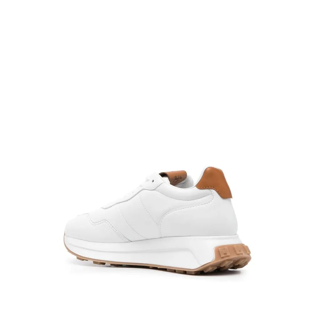 Logo-Patch Low-Top Sneakers