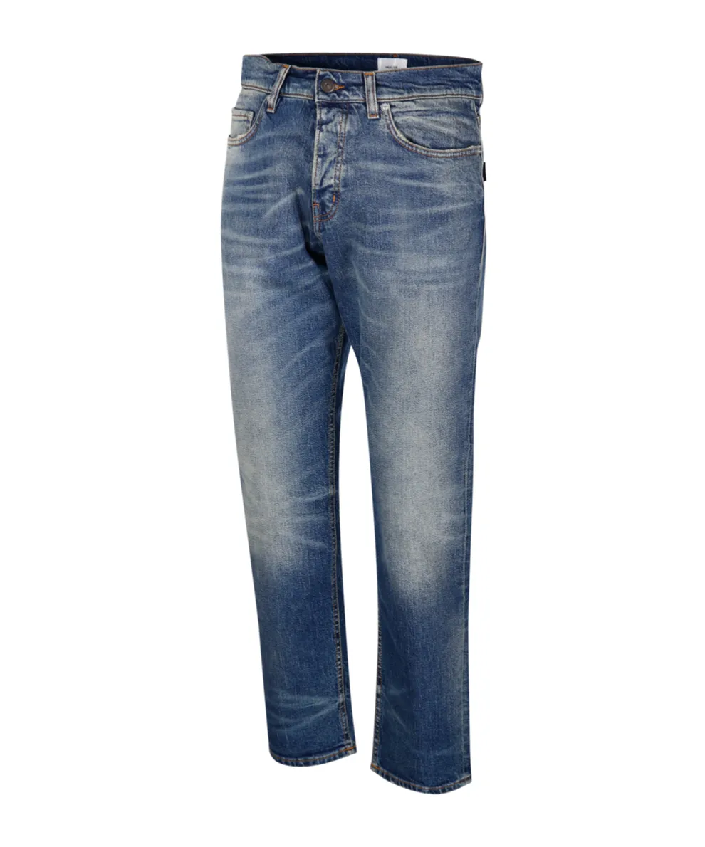 Logo-Appliqué Slim-Fit Jeans