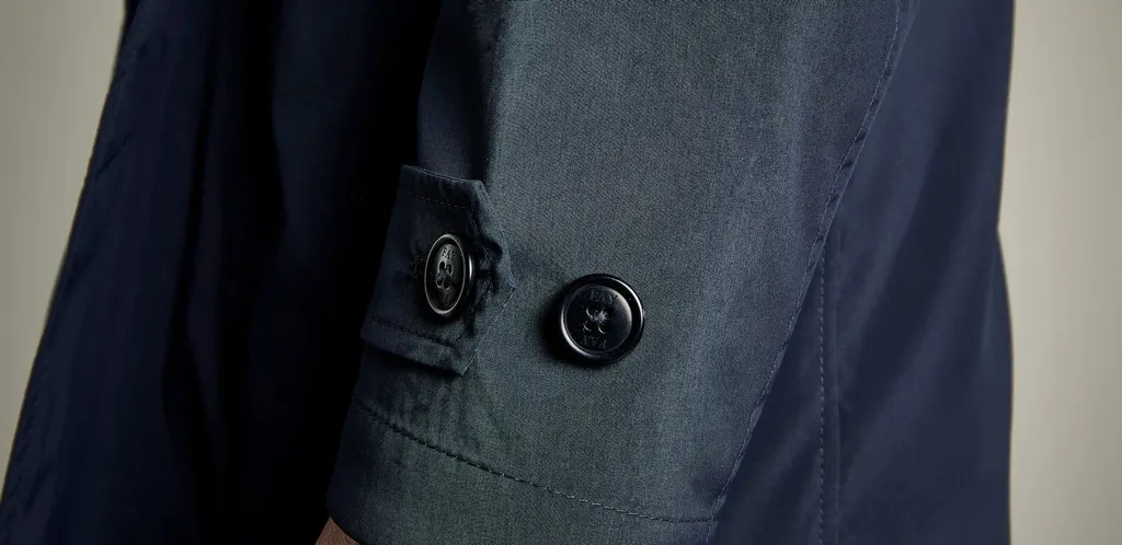 Fay Single-Breasted Long-Sleeved Coat