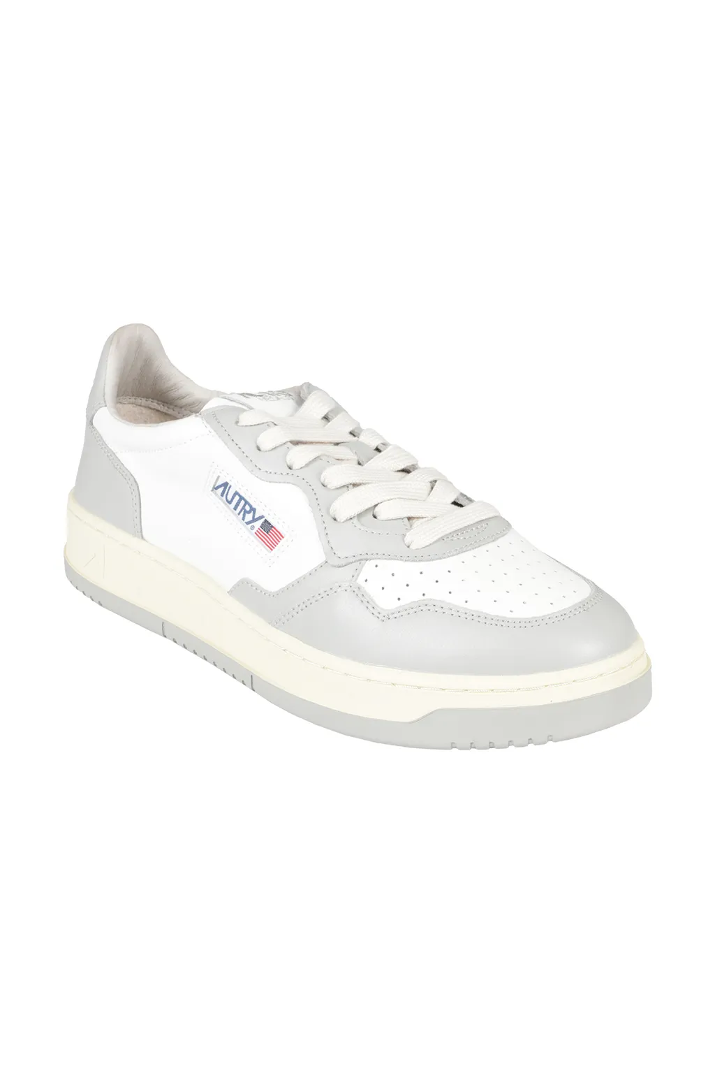 Low-Cut Skate Shoes