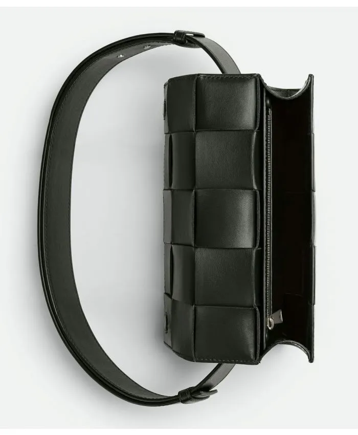 Emblem Pocket