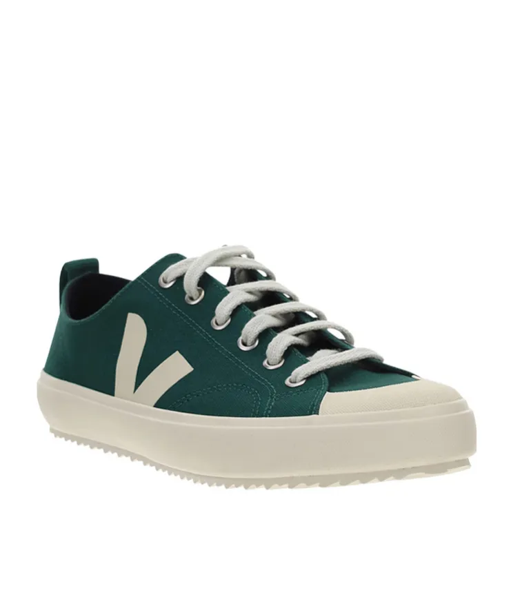 Nova Low-Top Sneakers