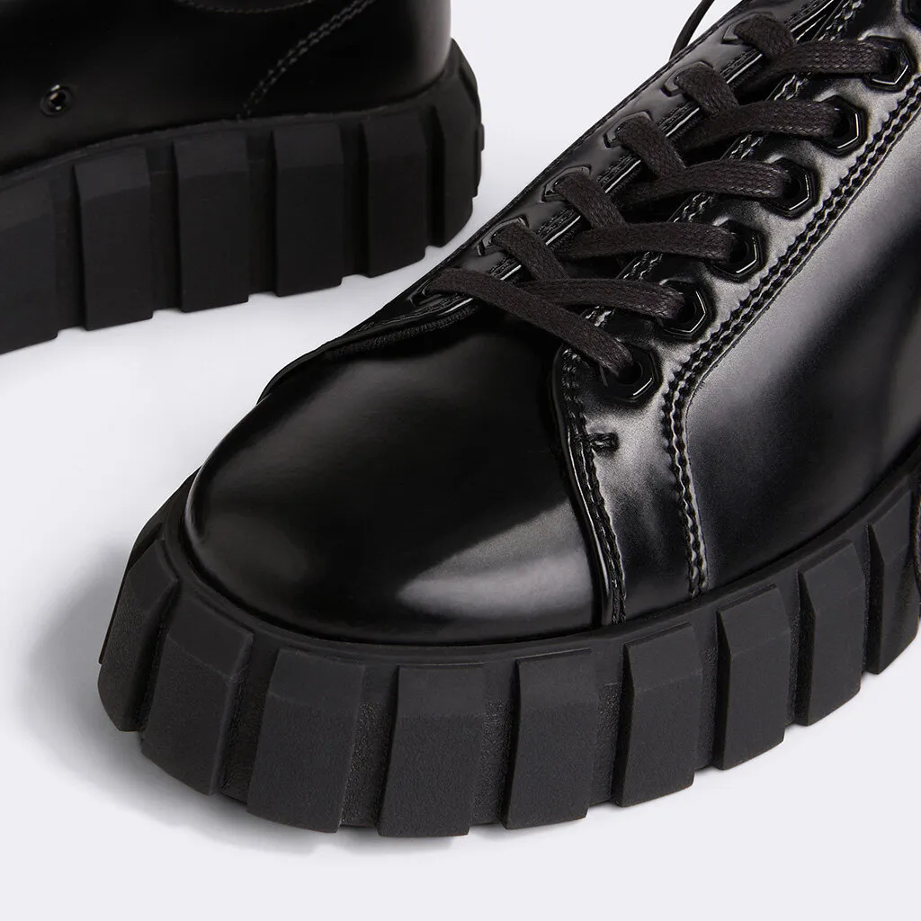Odessa Leather Trainers