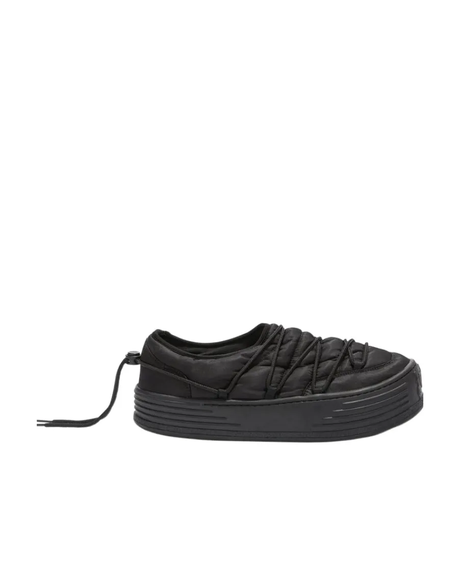 Snow Puffed Sneakers