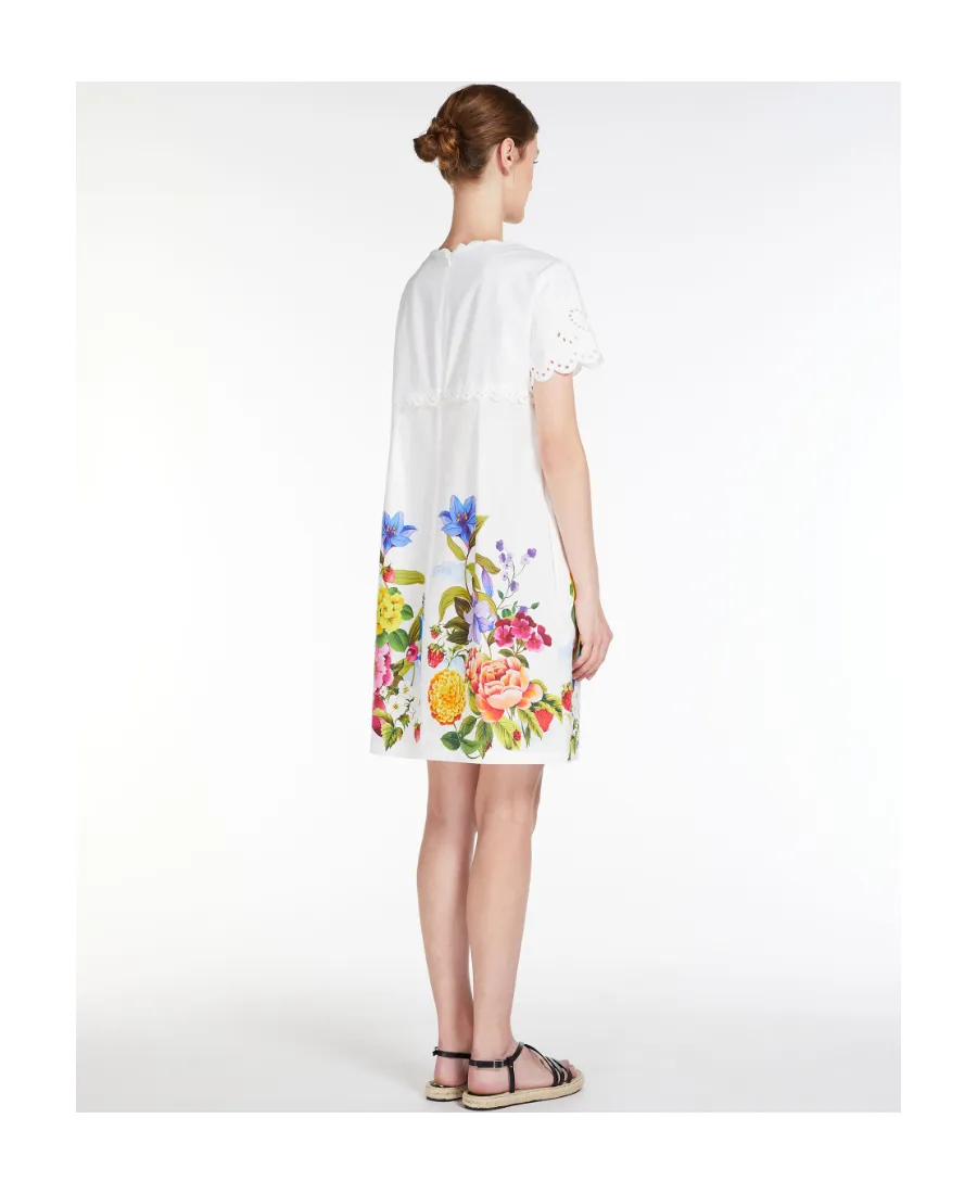A Short Round-Neck Straight Dress